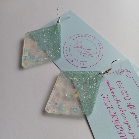 Hand Crafted Glittering Green and Clear Earrings - Picture 3 of 6